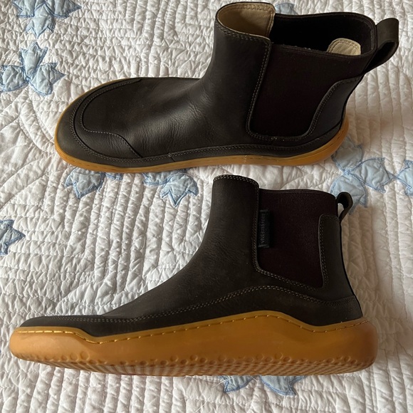 Vivobarefoot Gobi Chelsea - Picture 2 of 10